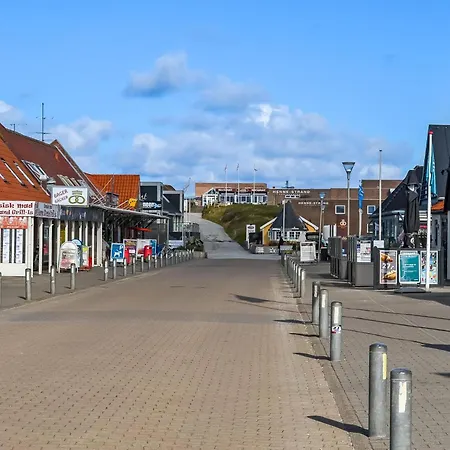 Hyggelig Og Paen Sj3226 Henne Strand